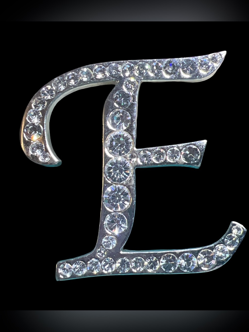 silver tone letter E brooch 1.72”
